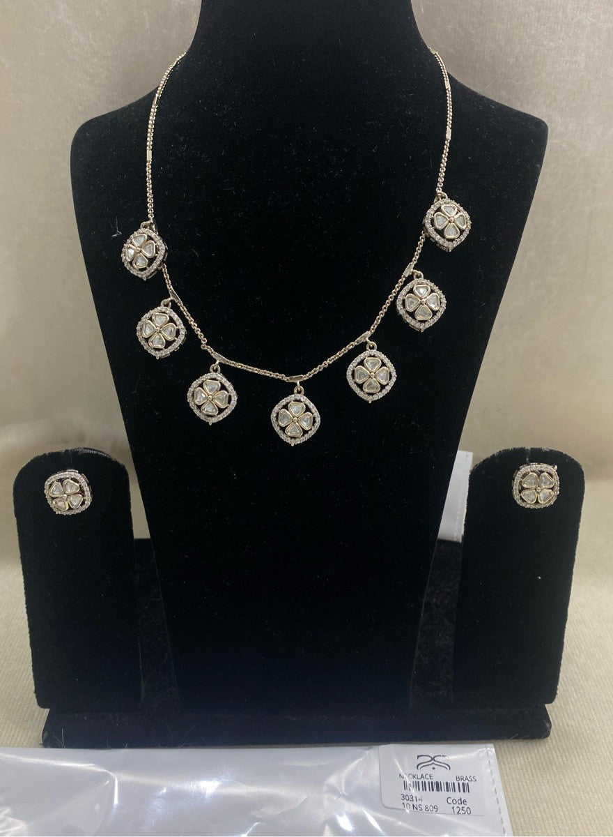 Kundan Clover Chain Necklace Set