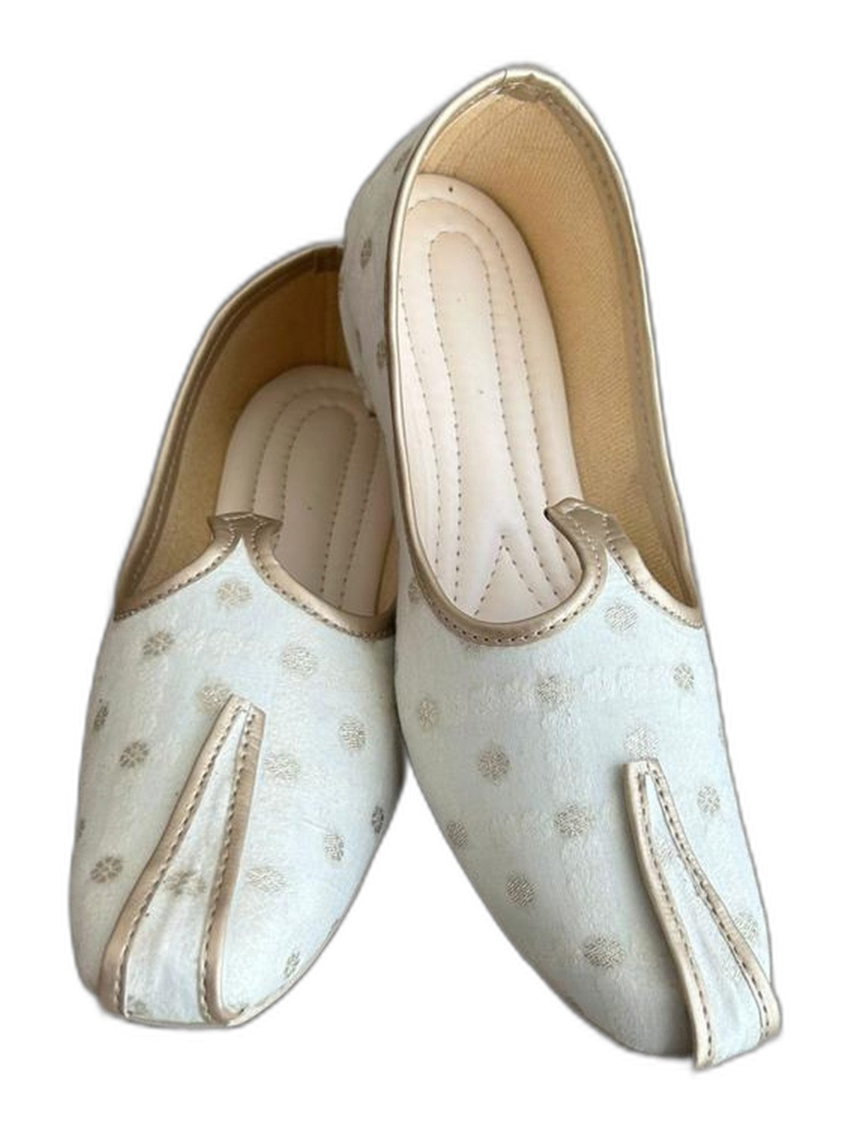 White Booti Mojari