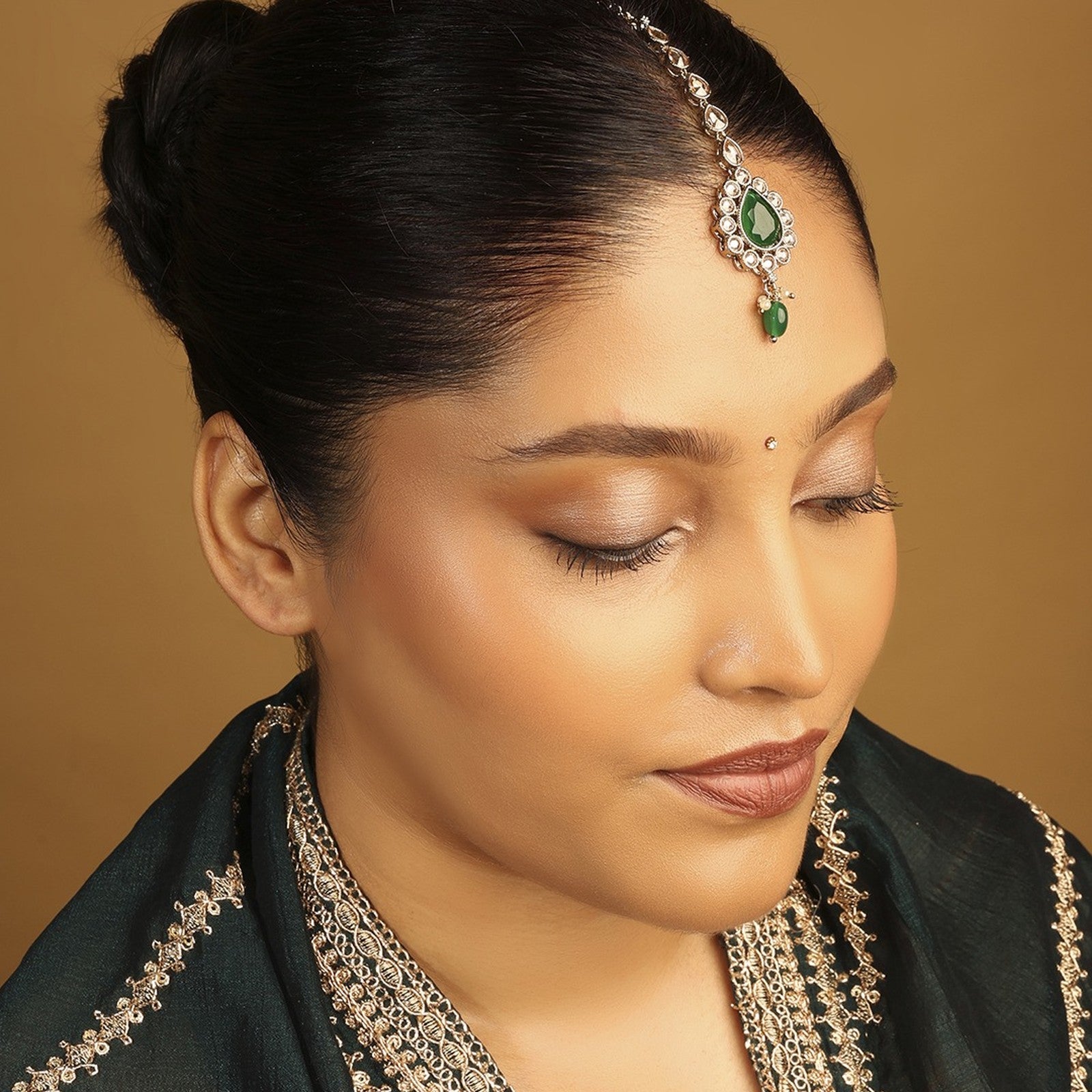Green Kundan Royale Maang Tikka