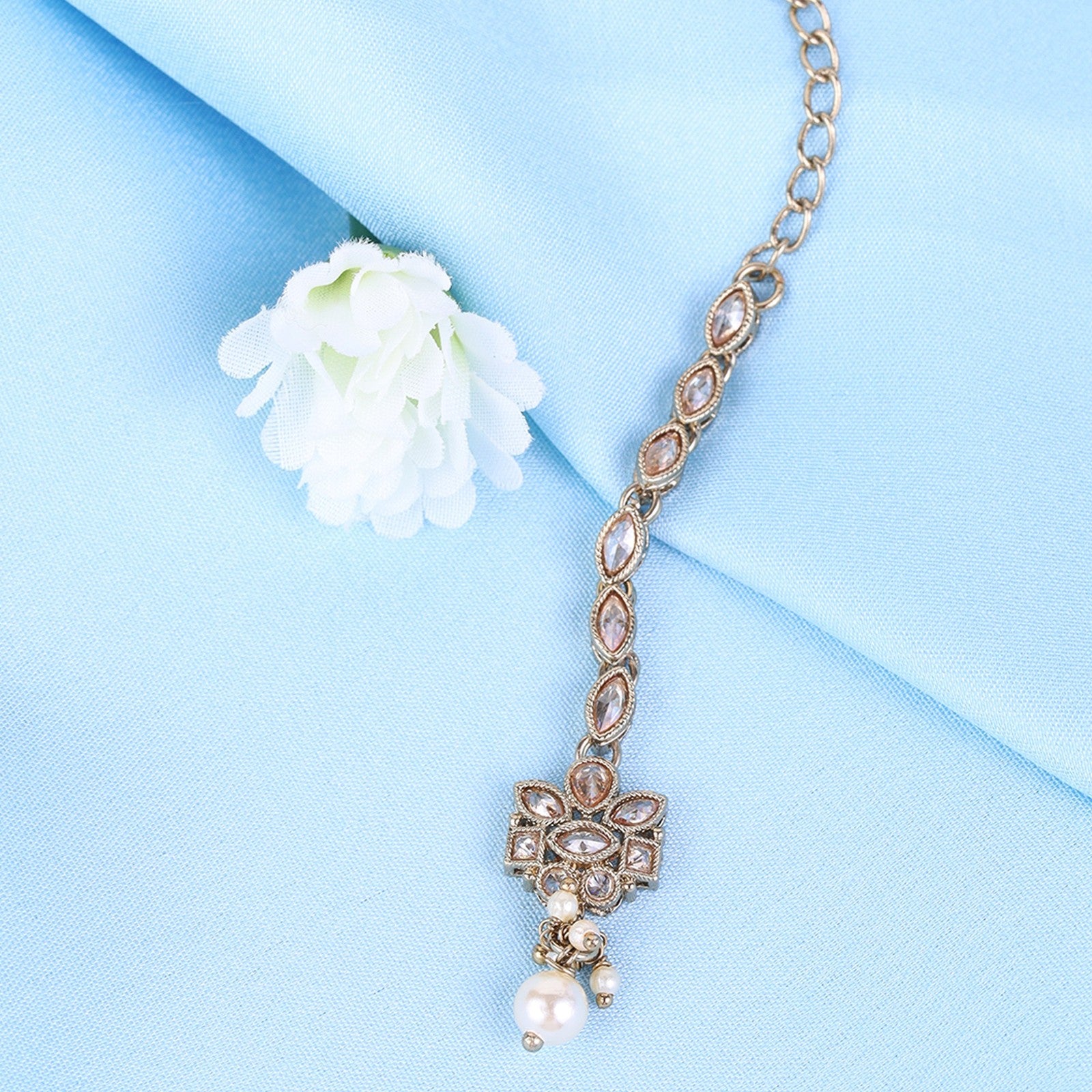 White Kundan Grace Maang Tikka
