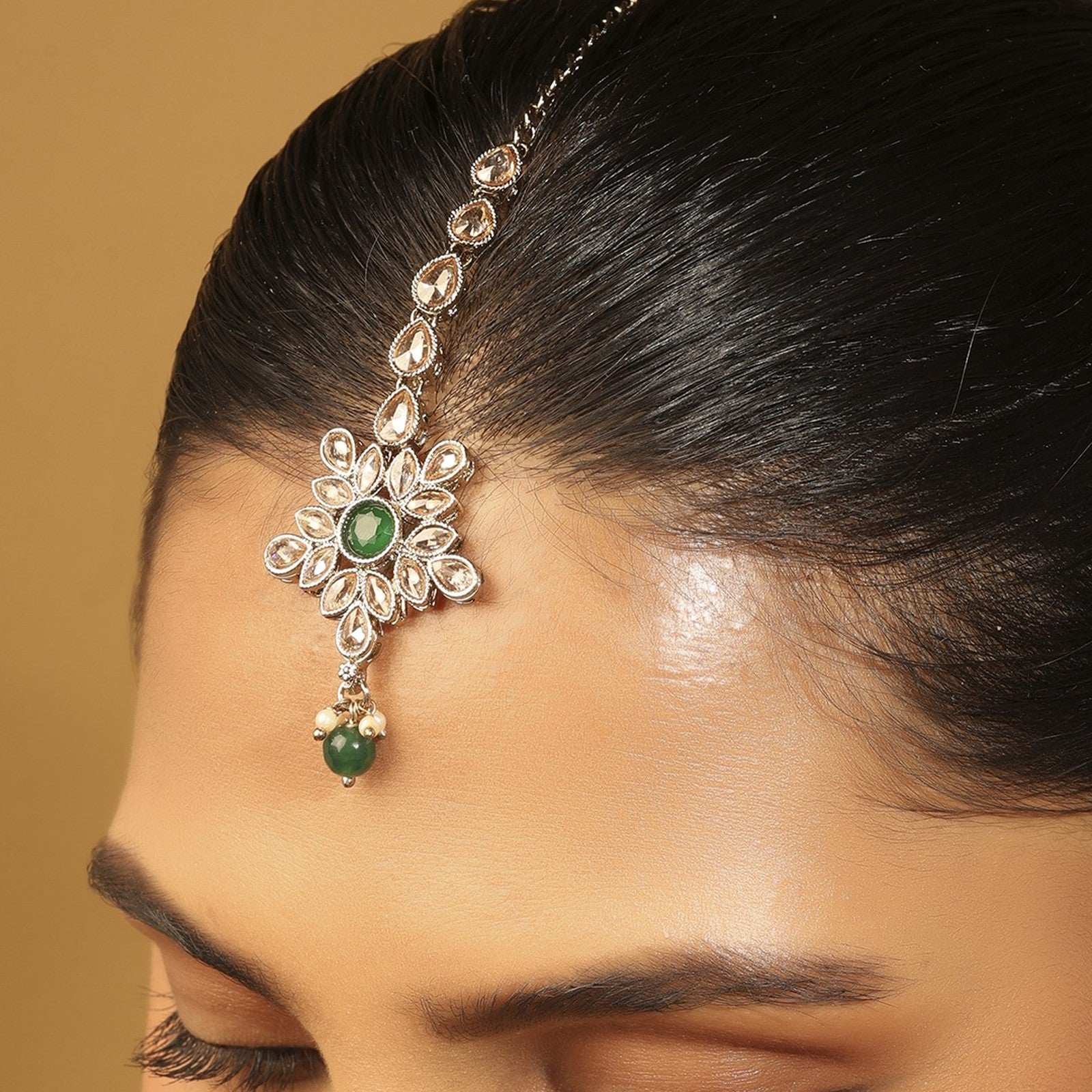 Green Kundan Adaa Maang Tikka