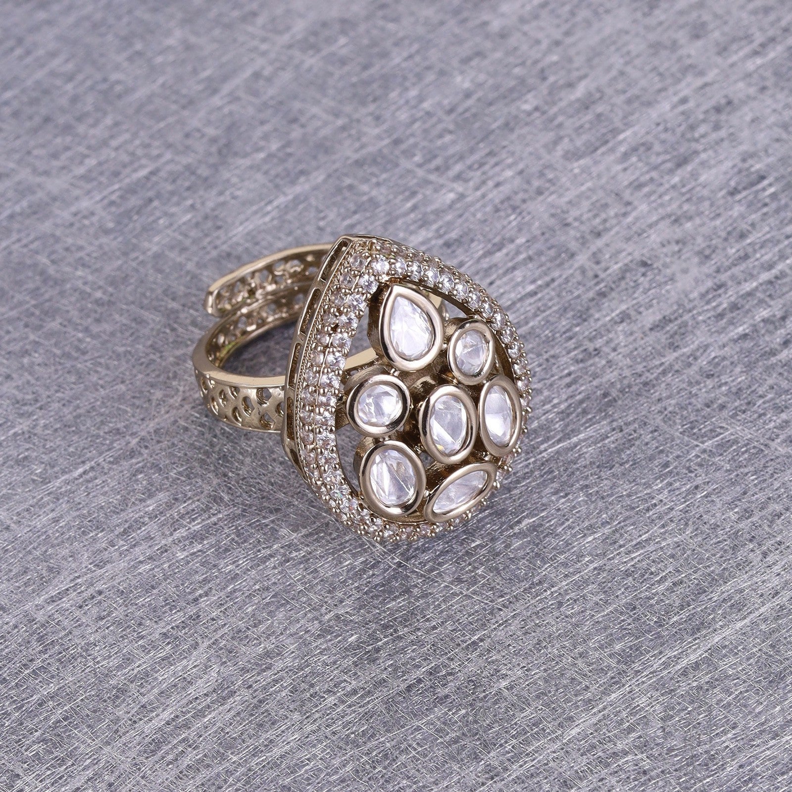 Green and White Radiance Ring