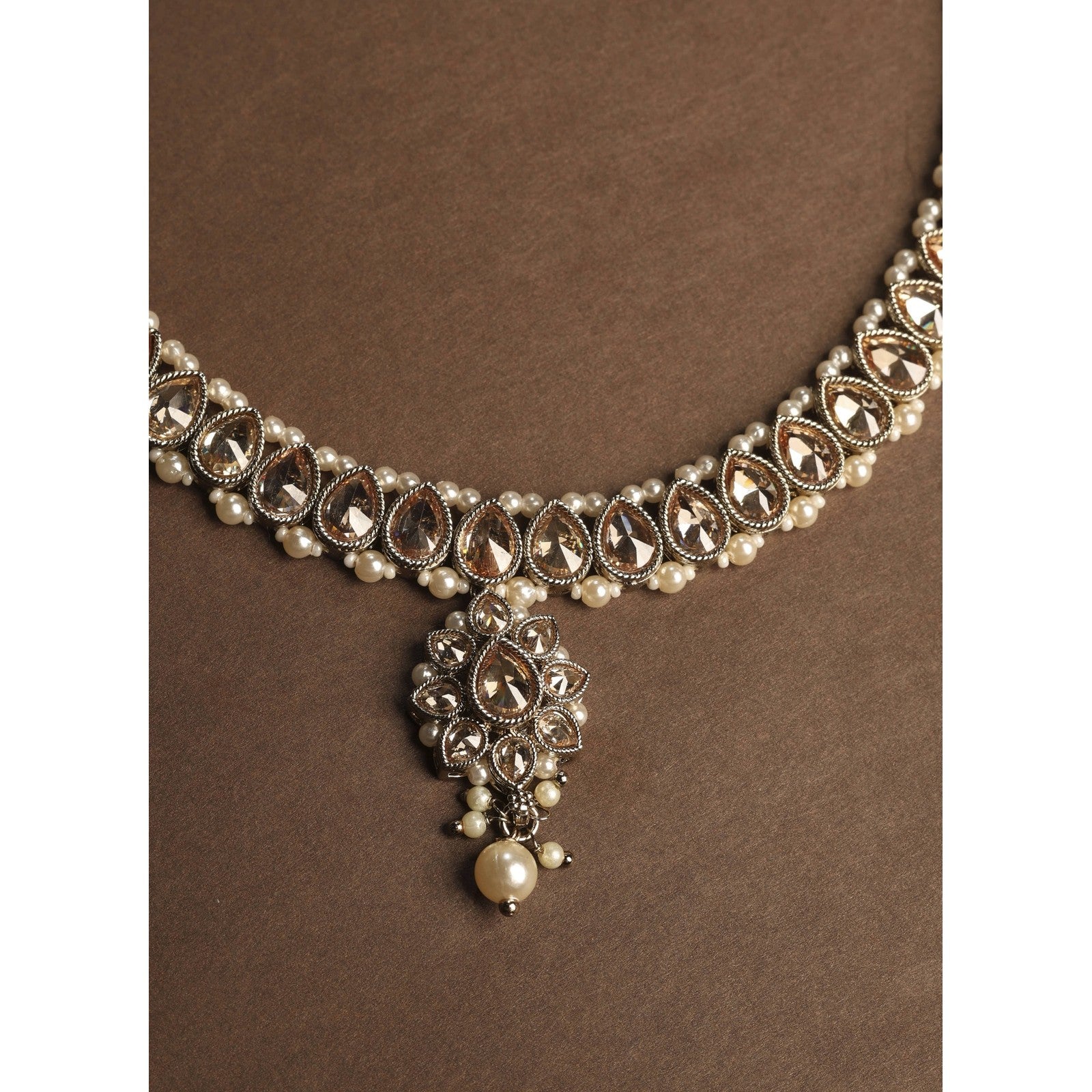 Brown Kundan Zeenat Choker Set