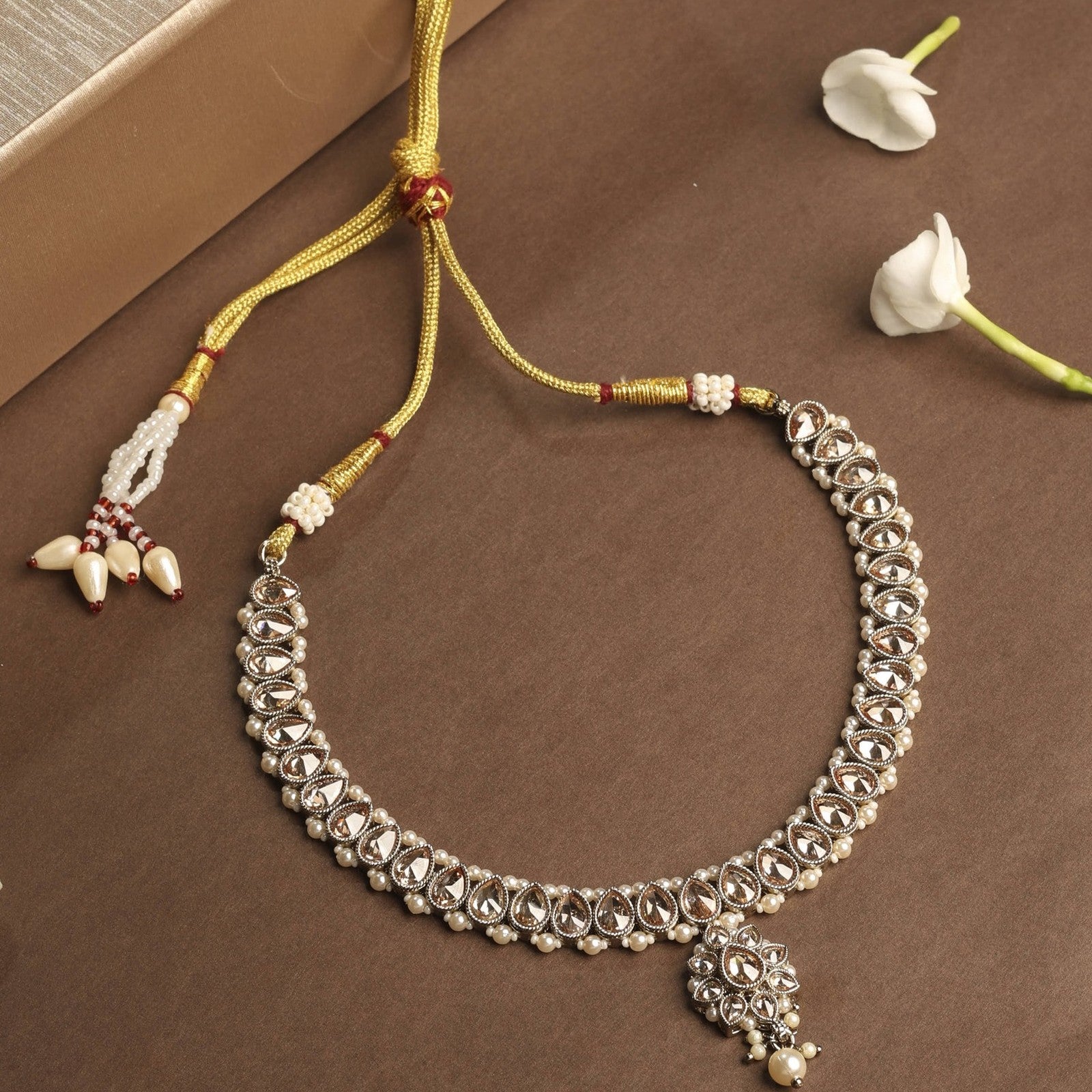 Brown Kundan Zeenat Choker Set